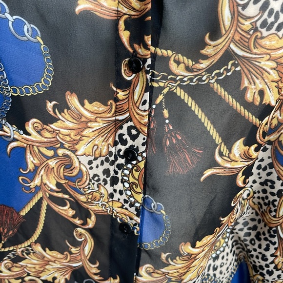 Forever 21 Vintage style 80s miami versace style sheer button up - Picture 4 of 7